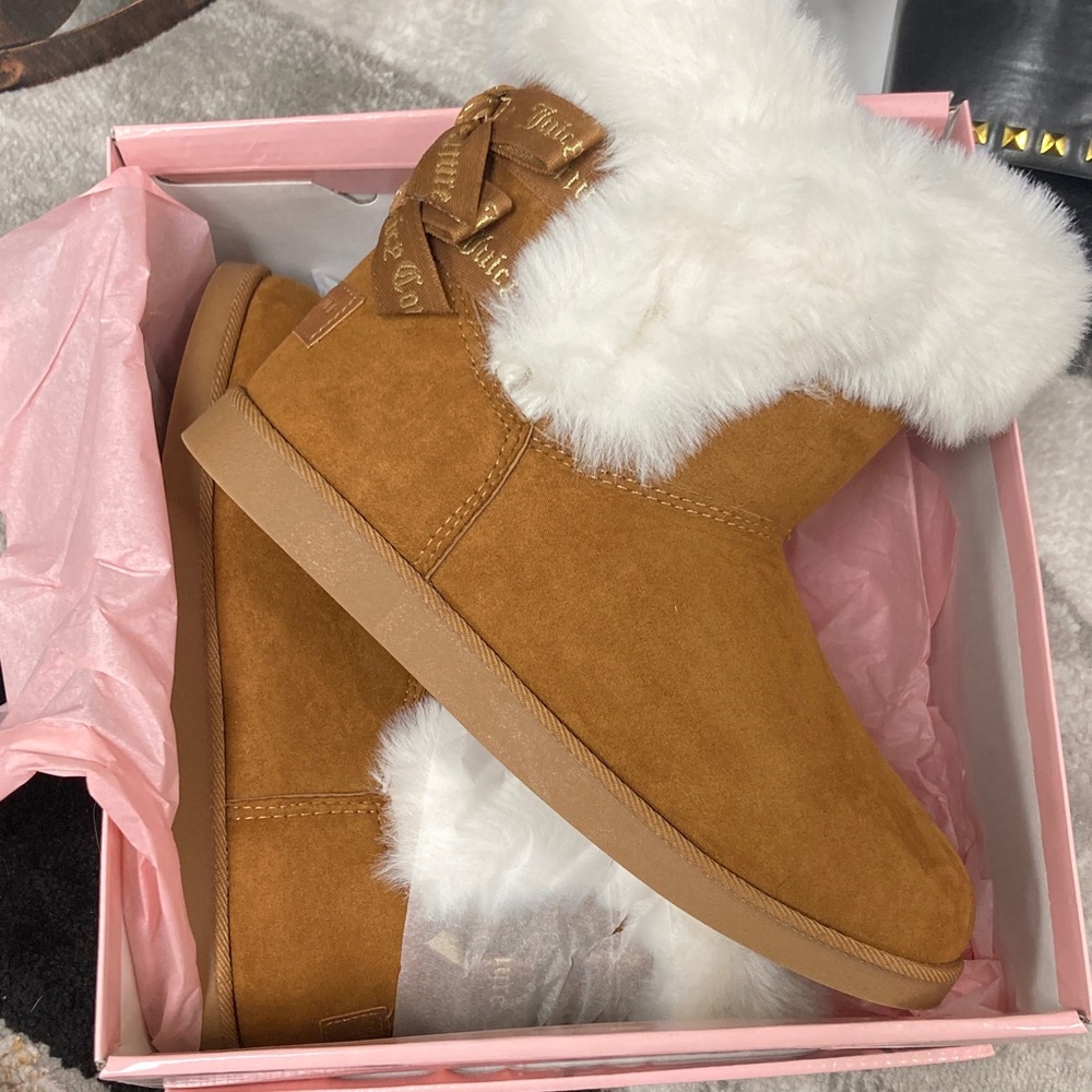 Juicy Couture Tan and White Fur-Lined Boots